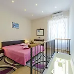Pully Apartman